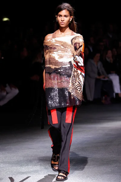 Look 22